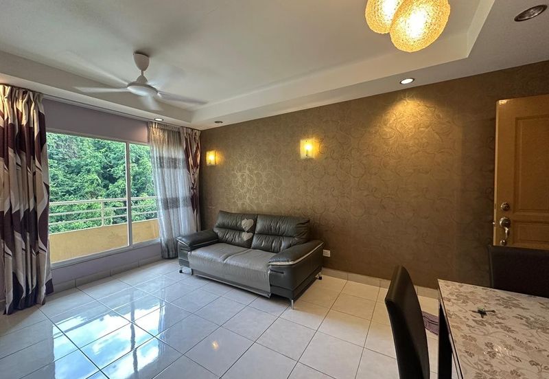 Greenlane Park Condominium