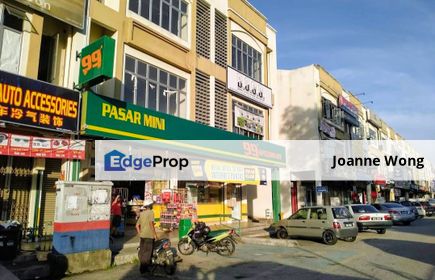 Hot Area Facing Main Road Ehsan Perdana 3 Storey Adjoining Shop , Selangor, Klang