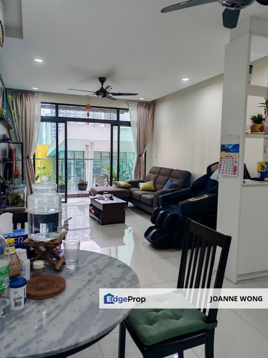 Fully furnished pool view bukit jalil condo, Kuala Lumpur, Bukit Jalil