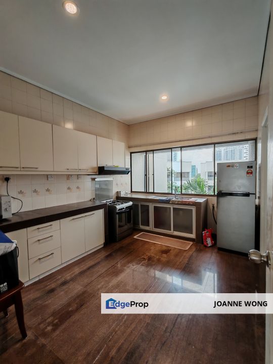 Fully furnished condo at Bangsar heights, Kuala Lumpur, Bangsar