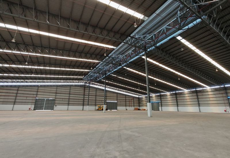 West Port, Pulau Indah