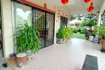 Taman Kinrara Seksyen 1