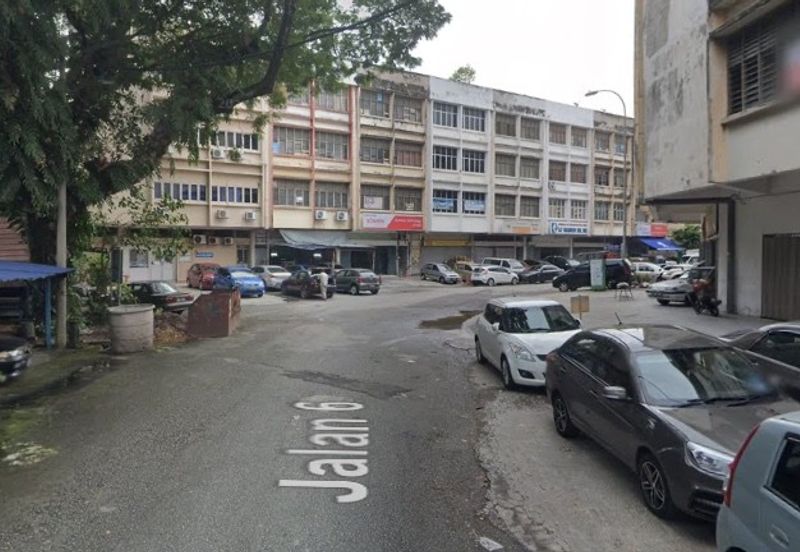 4 storey light industrial building for Sale