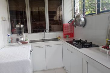 Bungalow Taman Duta for Sale