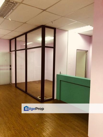 1st Floor Renovated Office, Taman Ponderosa, Molek, Johor, Johor Bahru