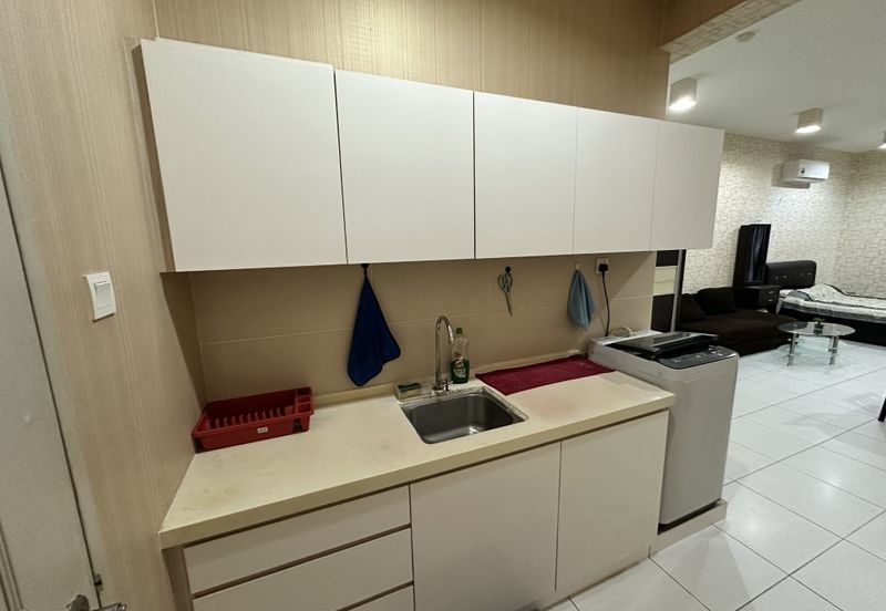 Akademik Suite @ Mount Austin