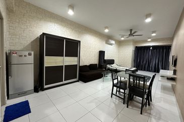 Akademik Suite @ Mount Austin