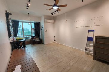 Akademik Suite @ Mount Austin