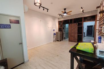 Akademik Suite @ Mount Austin