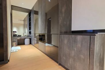 Akademik Suite @ Mount Austin