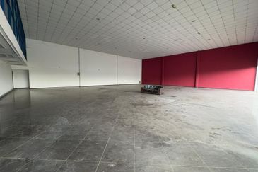 1.08 acre Commercial Warehouse With Fencing, Taman Aman, Senai