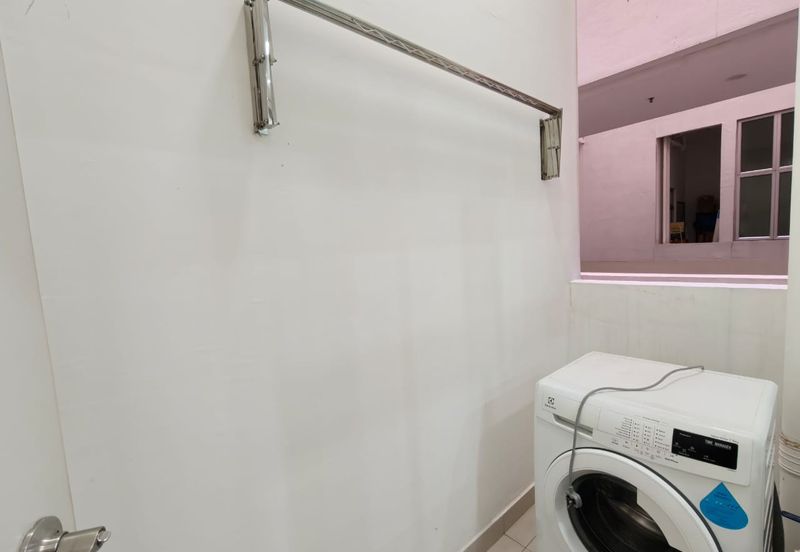 MANHATTAN @ Austin Heights