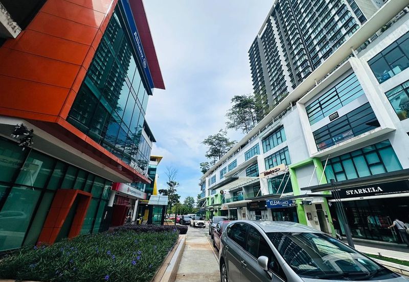 Mid Valley Southkey