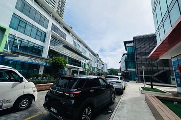 Mid Valley Southkey