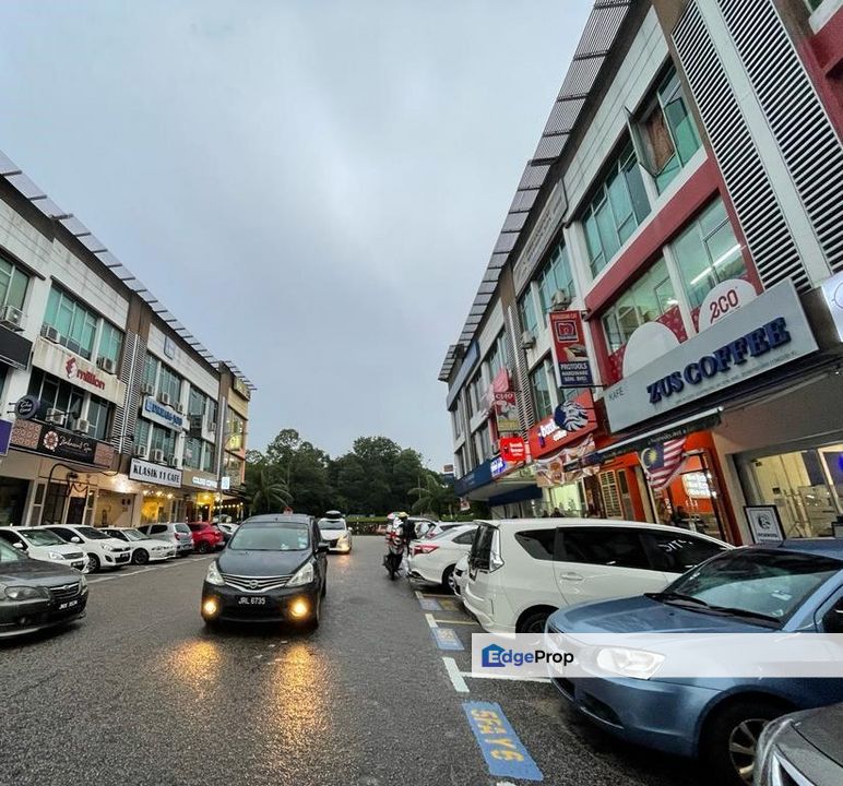 Roi 4.8% 3 Storey Shop, Jalan Pendidikan 8, Taman Universiti, Skudai, Johor, Skudai
