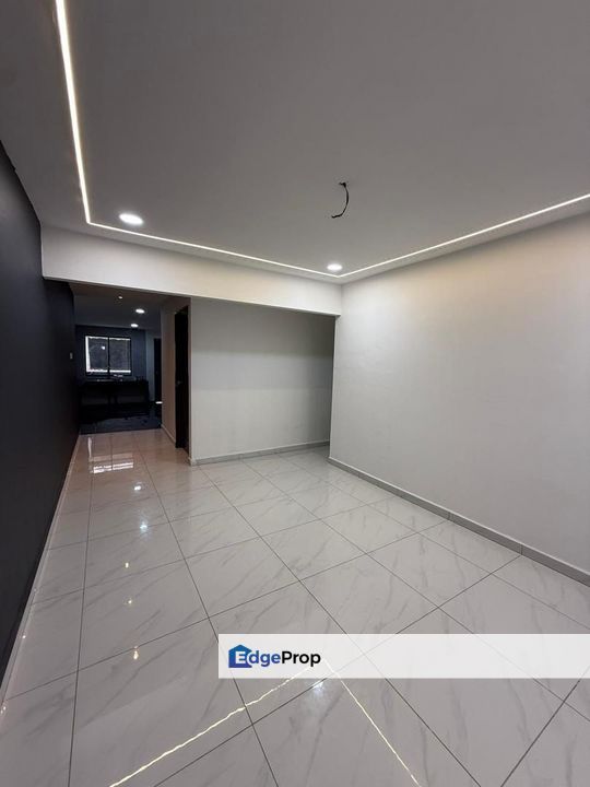 End Lot Double Storey Low Cost, Jln Tenang 9 Taman Damai Jaya, Skudai, Johor, Skudai