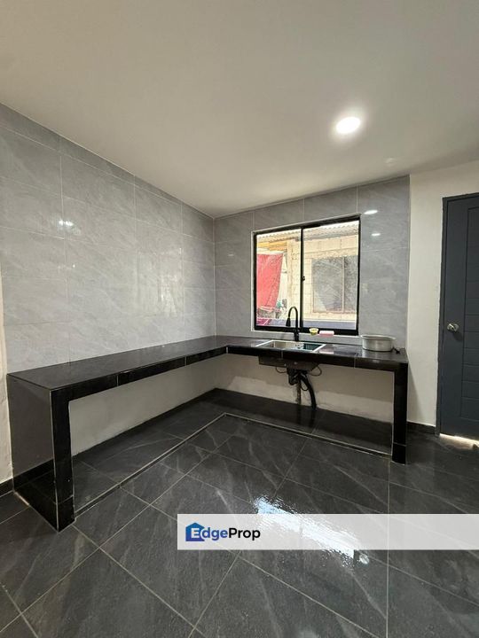 End Lot Double Storey Low Cost, Jln Tenang 9 Taman Damai Jaya, Skudai, Johor, Skudai