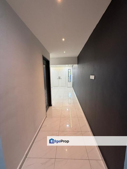 End Lot Double Storey Low Cost, Jln Tenang 9 Taman Damai Jaya, Skudai, Johor, Skudai