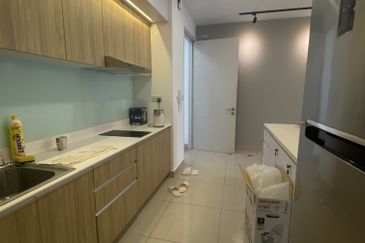 Meridin Bayvue Apartment