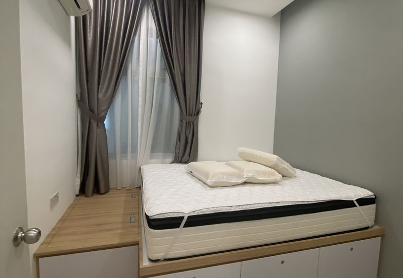 Meridin Bayvue Apartment