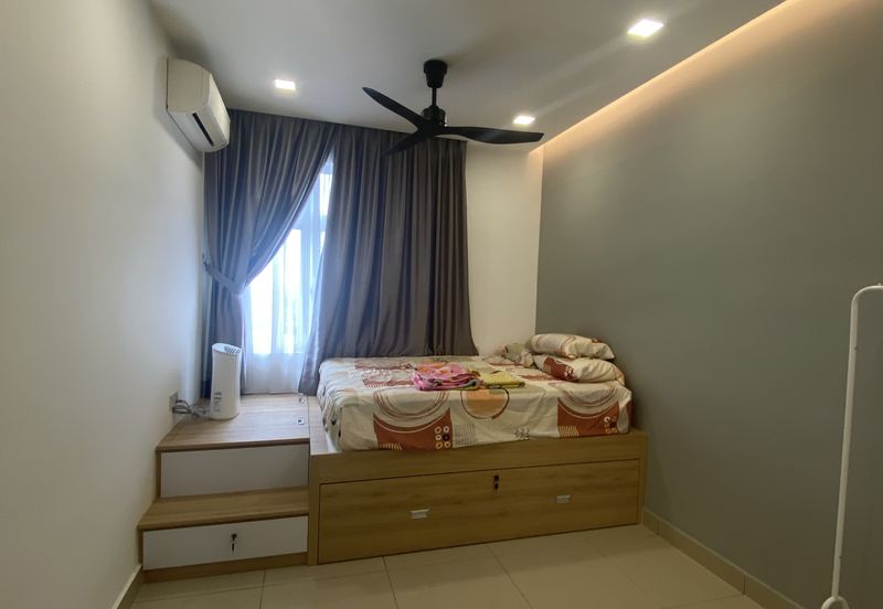 Meridin Bayvue Apartment