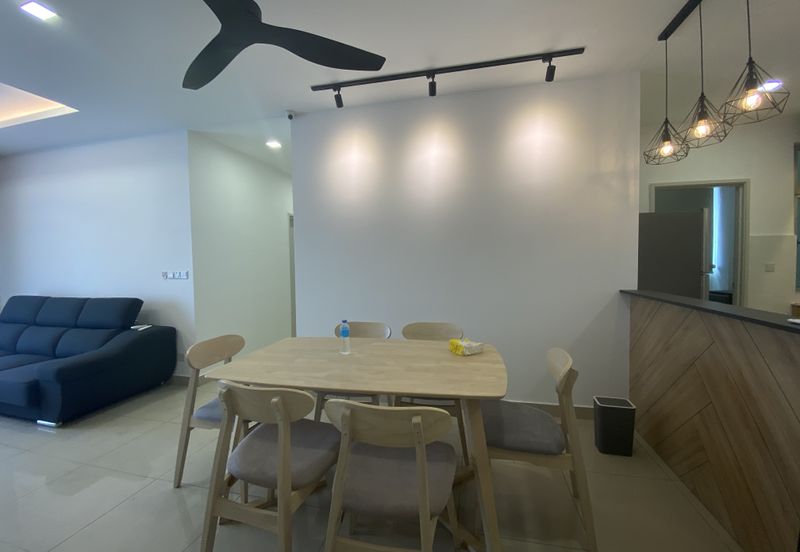 Meridin Bayvue Apartment