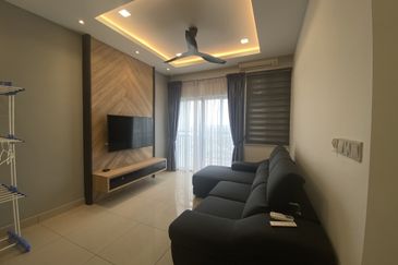 Meridin Bayvue Apartment