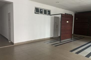 Meridin Bayvue Apartment