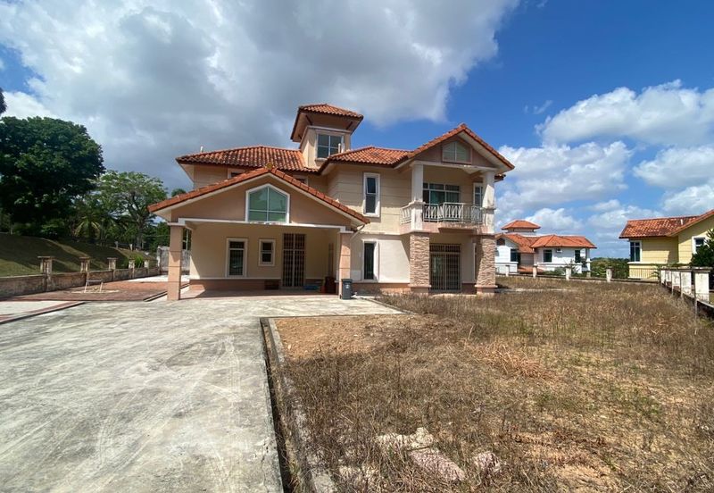 Bungalow Bandar Putra Kulai, Johor Malaysia 
