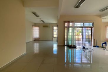 Bungalow Bandar Putra Kulai, Johor Malaysia 