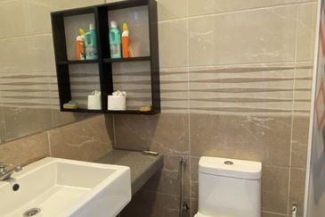 Jalan Anggerik, Taman Kulai Utama 2units joined 