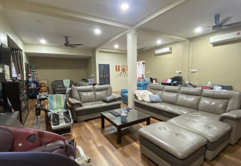 Jalan Anggerik, Taman Kulai Utama 2units joined 