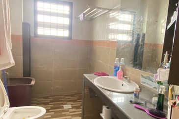 Jalan Anggerik, Taman Kulai Utama 2units joined 