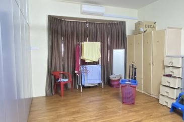 Jalan Anggerik, Taman Kulai Utama 2units joined 