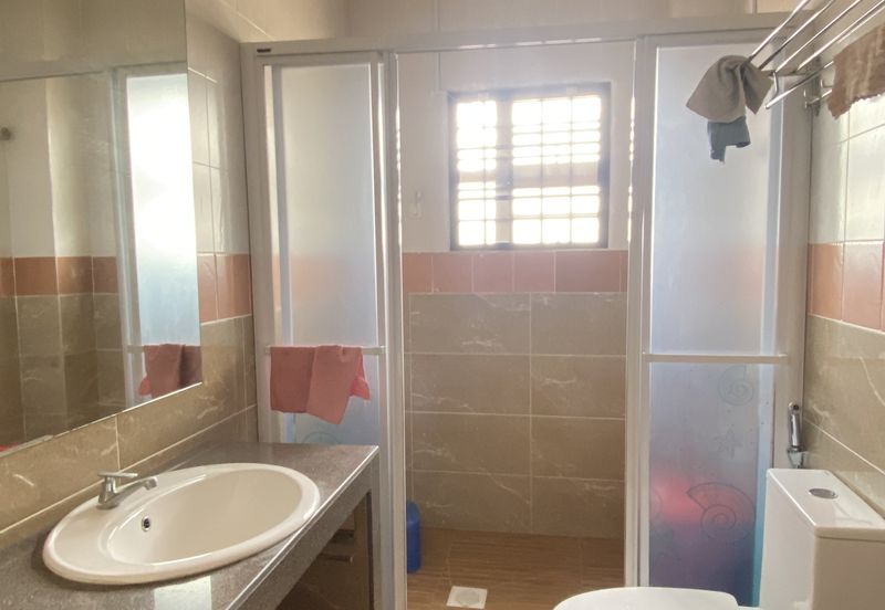 Jalan Anggerik, Taman Kulai Utama 2units joined 