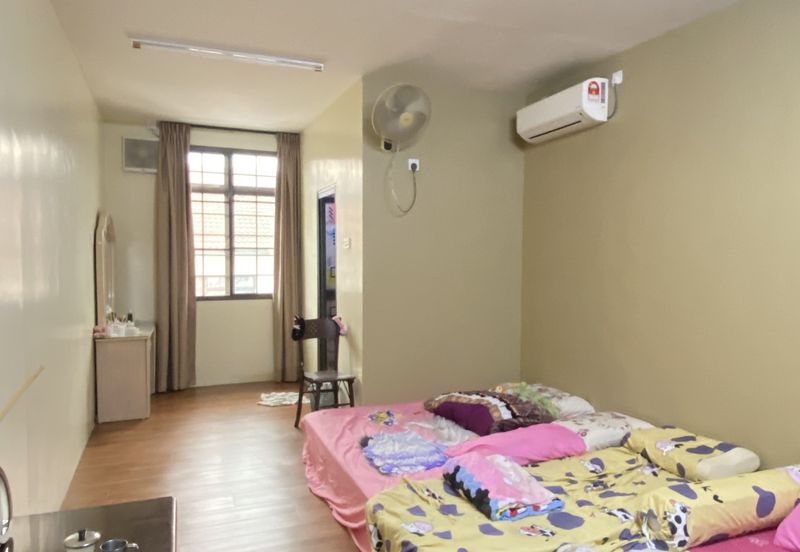 Jalan Anggerik, Taman Kulai Utama 2units joined 