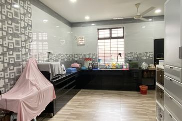 Jalan Anggerik, Taman Kulai Utama 2units joined 