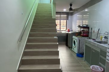 Jalan Anggerik, Taman Kulai Utama 2units joined 