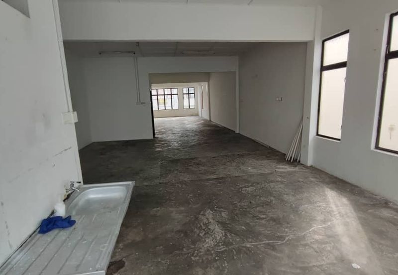 Double Storey Shop Taman Kulai Utama, Kulai Johor 