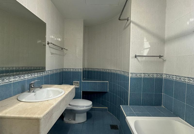 Pangsapuri Orchid View Luxury Apartment