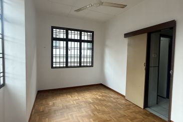 Semi D Jalan Belibis, Taman Perling, Johor Bahru