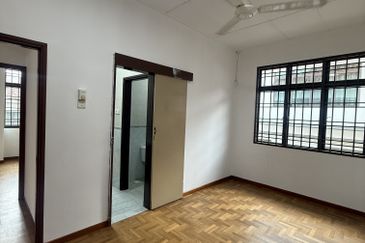 Semi D Jalan Belibis, Taman Perling, Johor Bahru