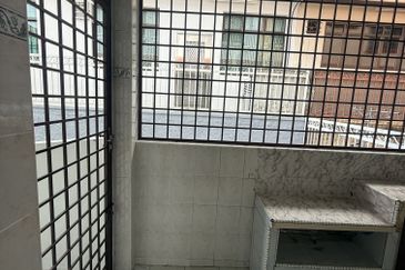 Semi D Jalan Belibis, Taman Perling, Johor Bahru