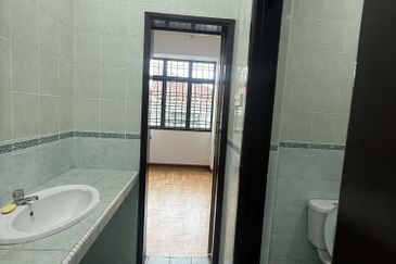 Semi D Jalan Belibis, Taman Perling, Johor Bahru