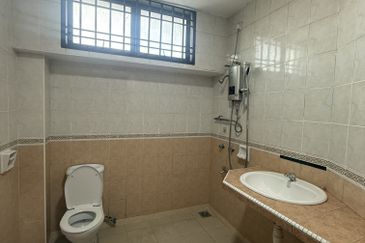 Semi D Jalan Belibis, Taman Perling, Johor Bahru