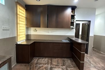 Cluster house corner Bandar Putra, Kulai, Johor 