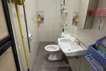 Cluster house corner Bandar Putra, Kulai, Johor 