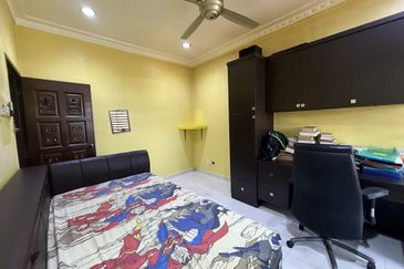 Cluster house corner Bandar Putra, Kulai, Johor 