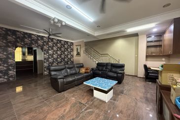 Cluster house corner Bandar Putra, Kulai, Johor 