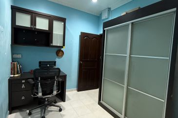 Cluster house corner Bandar Putra, Kulai, Johor 